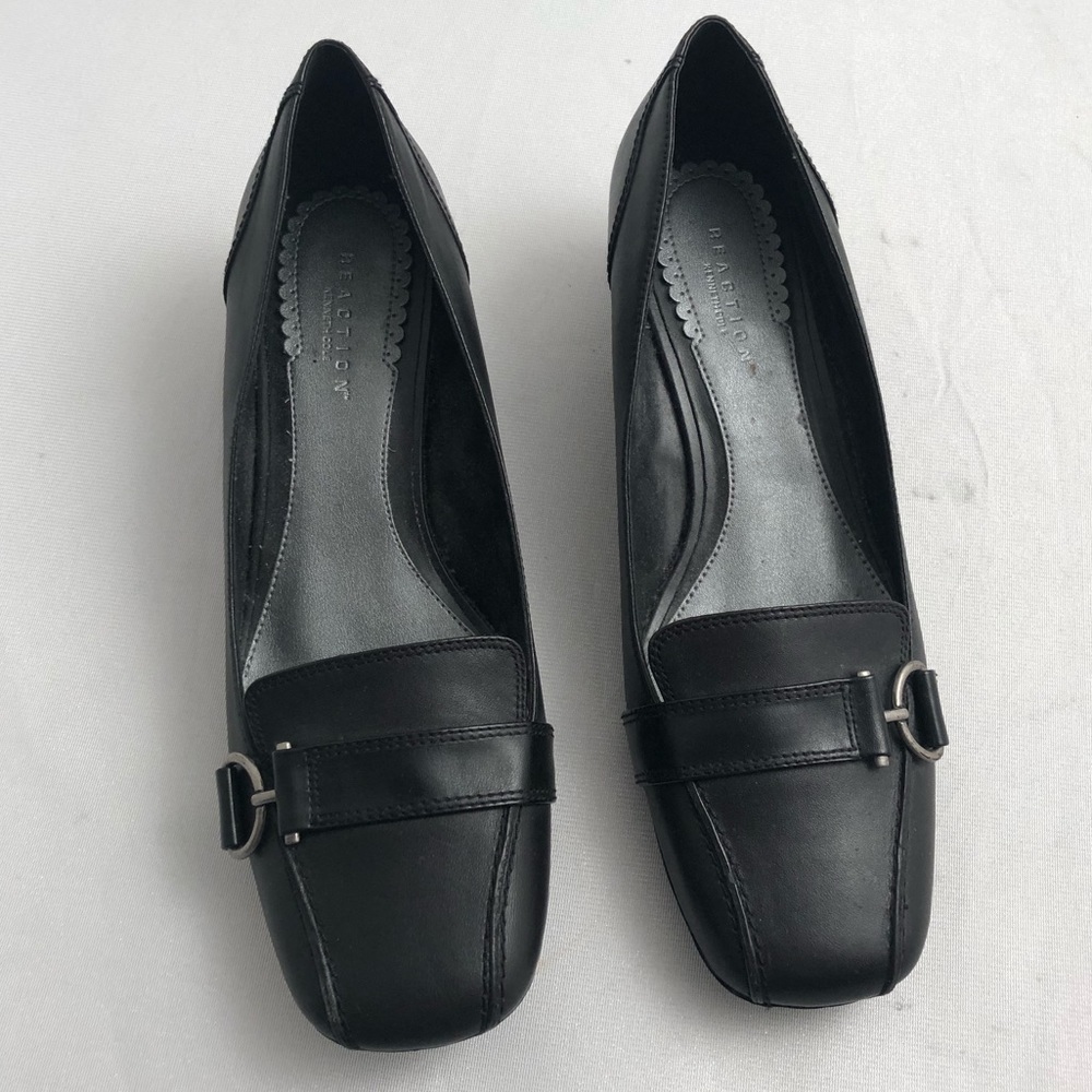 Kenneth Cole Reaction black wedge shoes 9.5